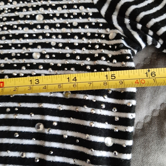 CACHE - Gorgeous Nautical top for women - Medium - Picture 12 of 13